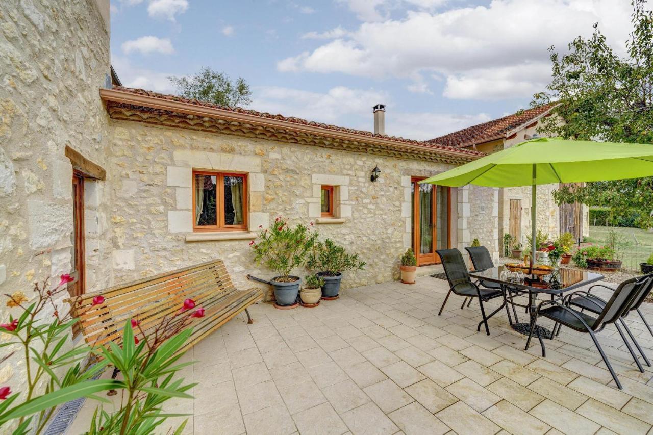 Gites Le Clos Du Verger Maurens  Kültér fotó