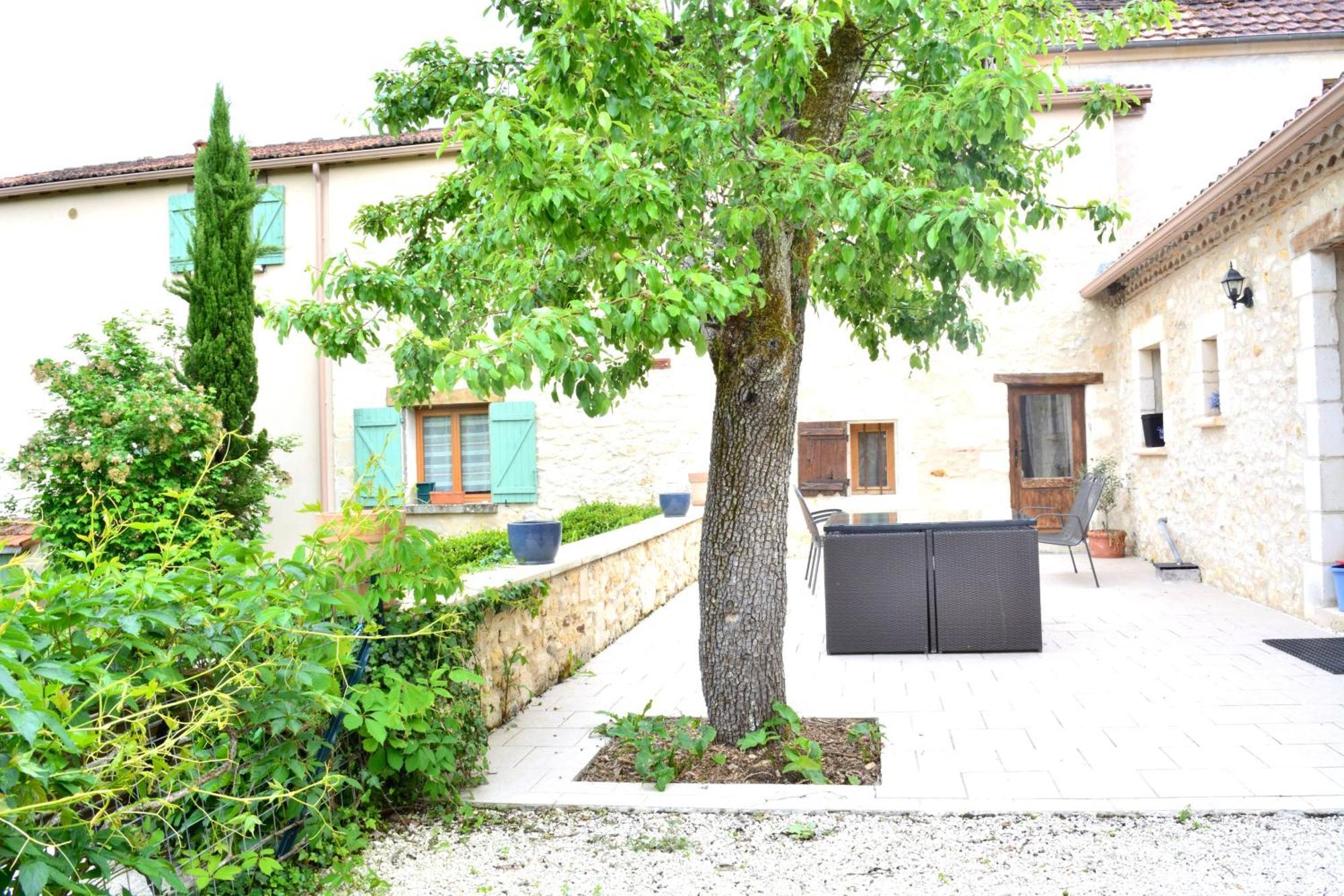 Gites Le Clos Du Verger Maurens  Kültér fotó